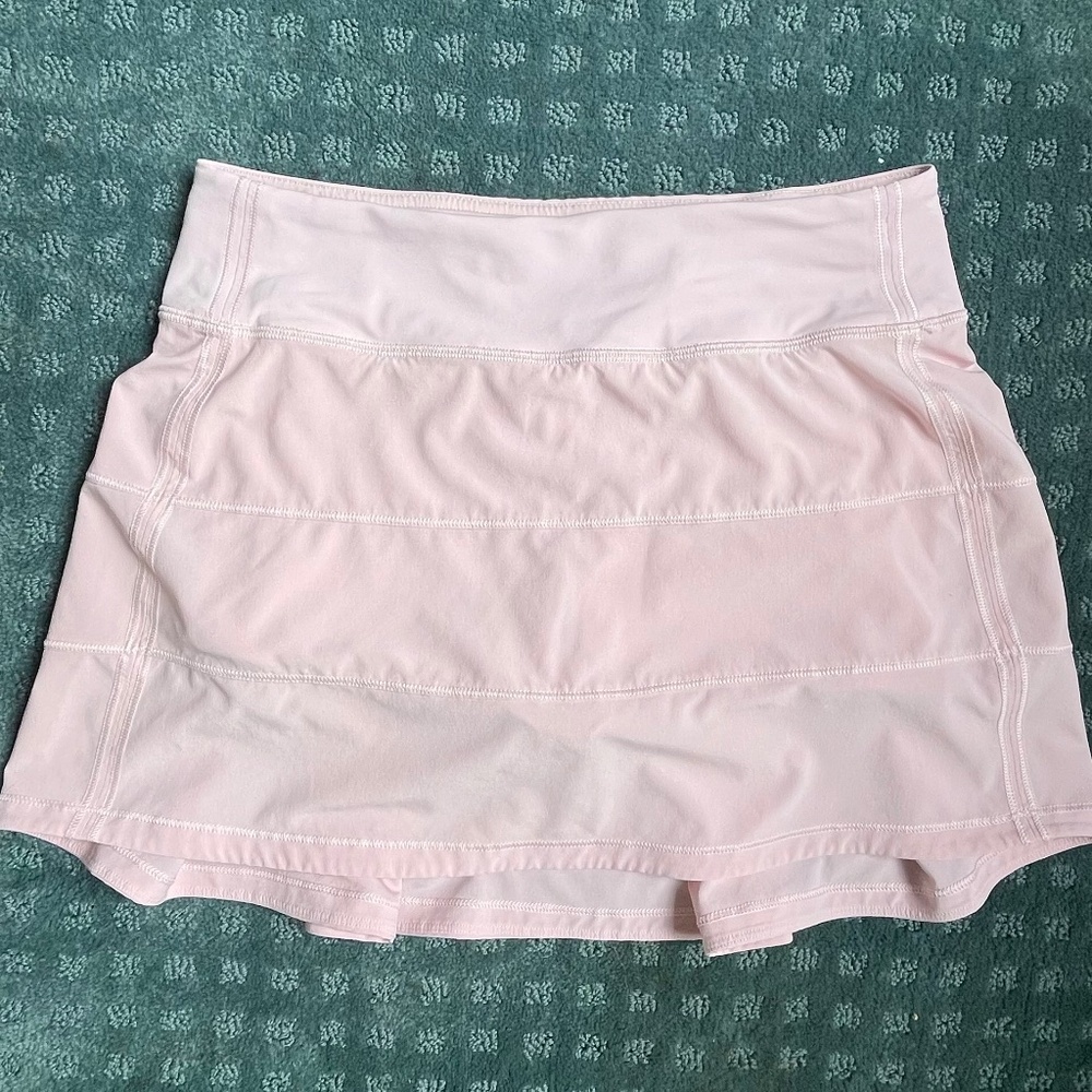 Lululemon flowy lightweight skirt with built in shorts.  Size 4